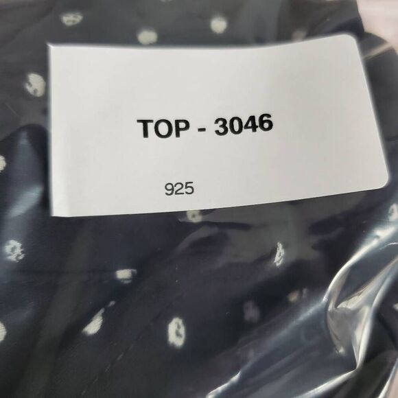 Maurices Women’s Blouse XL Black White Polka Dot Long Sleeve Button Front - Picture 8 of 8